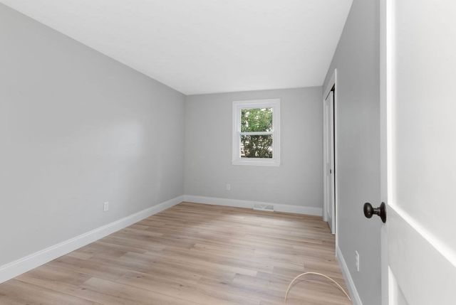 105 Arthur St, Brockton, MA 02302