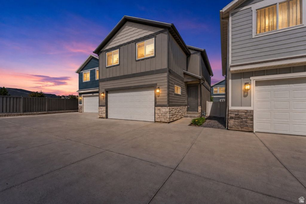 8704 N PEBBLE ALY, Eagle Mountain, UT 84005 — exterior