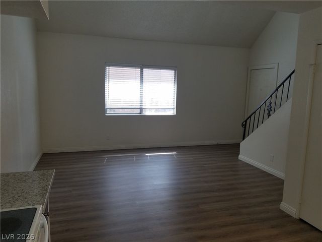 5156 GOLDEN Lane A, Las Vegas, NV 89119