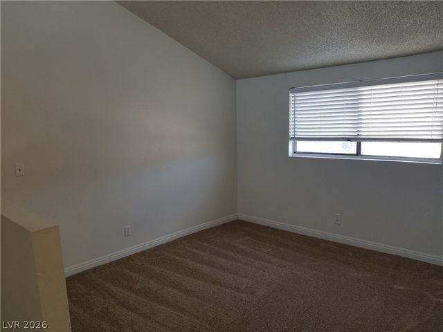 5156 GOLDEN Lane A, Las Vegas, NV 89119