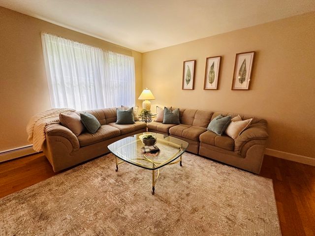 1107 Jackson Rd, Hardwick, MA 01037