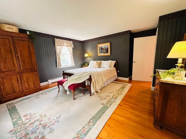 1107 Jackson Rd, Hardwick, MA 01037