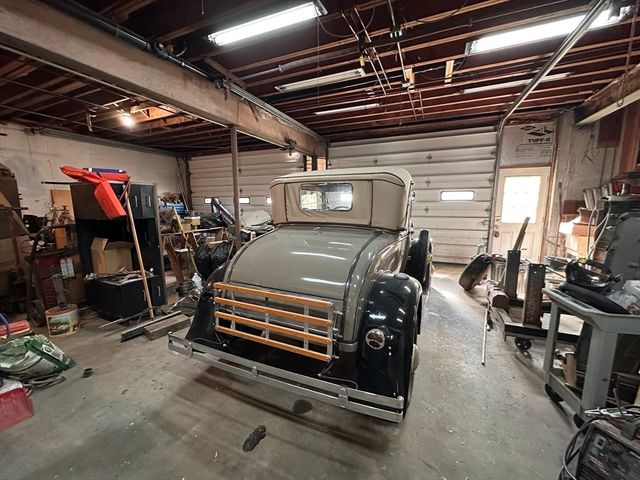 1107 Jackson Rd, Hardwick, MA 01037