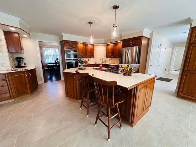 1107 Jackson Rd, Hardwick, MA 01037