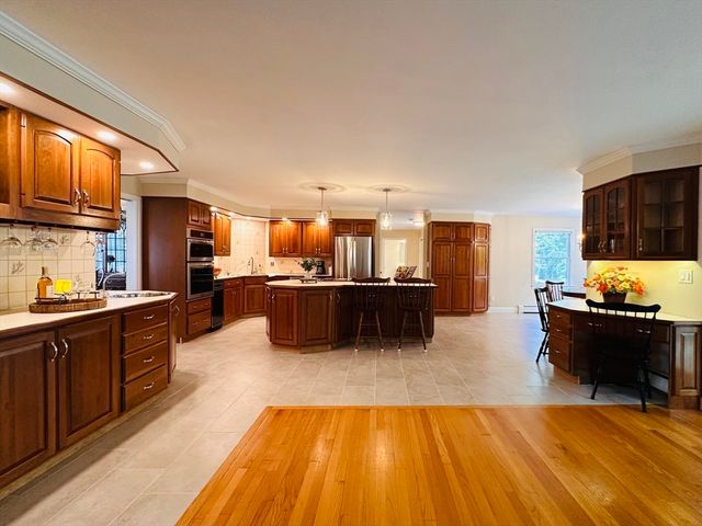 1107 Jackson Rd, Hardwick, MA 01037