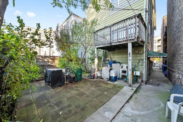 2662 N Ashland Avenue, Chicago, IL 60614