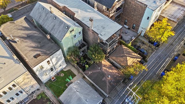 2662 N Ashland Avenue, Chicago, IL 60614