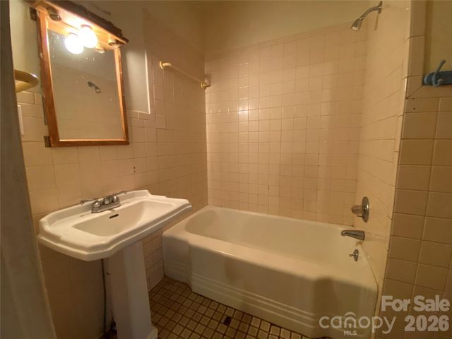 705 E Main Street, Cleveland, NC 27013