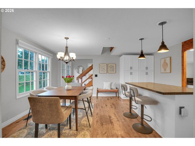 14890 Sw VILLAGE Ln, Beaverton, OR 97007