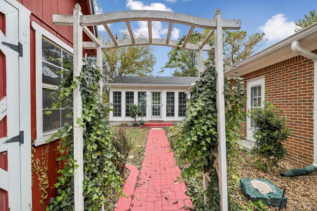 202 High St, Alexandria, TN 37012