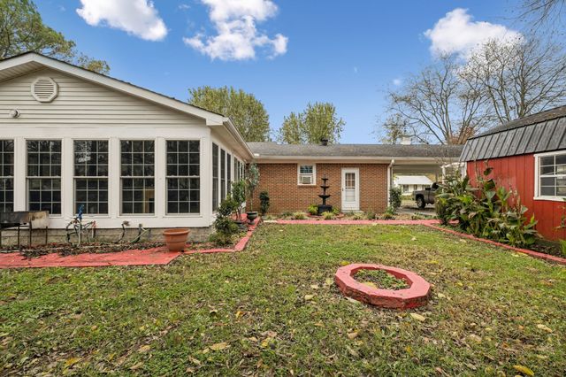 202 High St, Alexandria, TN 37012