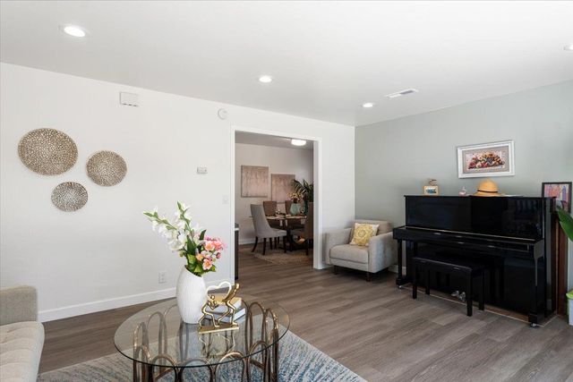 3762 Carlysle Avenue, Santa Clara, CA 95051