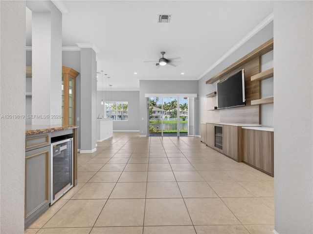 2288 Quail Roost Dr, Weston, FL 33327