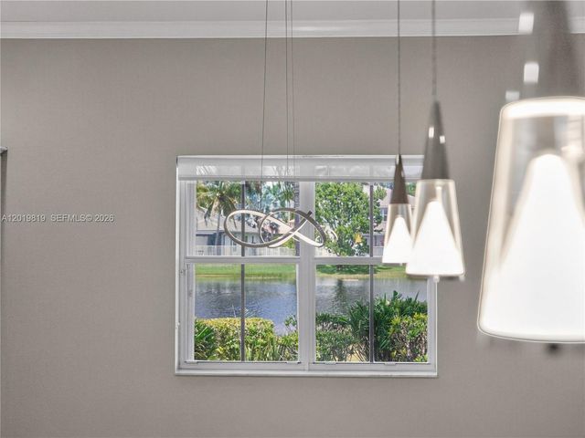 2288 Quail Roost Dr, Weston, FL 33327