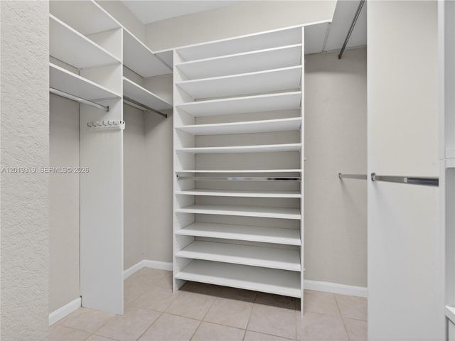 2288 Quail Roost Dr, Weston, FL 33327