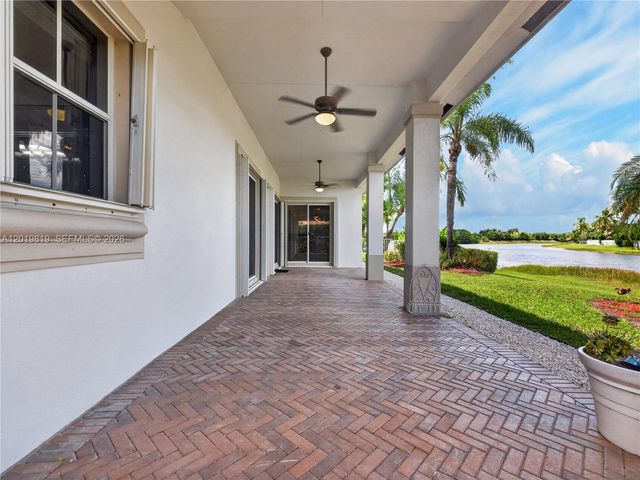 2288 Quail Roost Dr, Weston, FL 33327