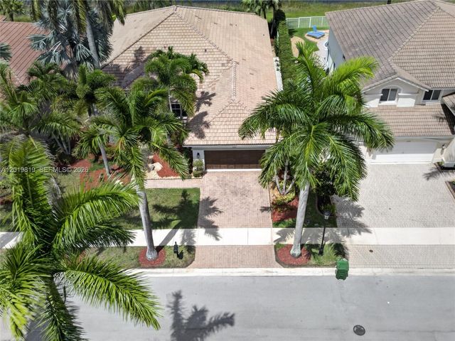 2288 Quail Roost Dr, Weston, FL 33327