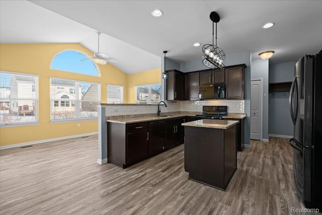 2226 Wood Lane, Marion Township, MI 48843