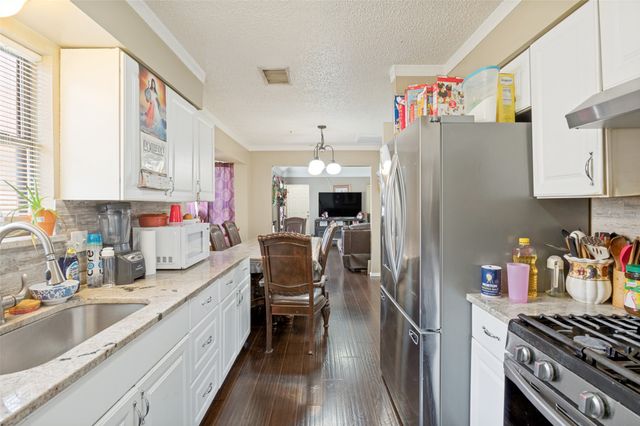 1325 Abbott Drive, Irving, TX 75060