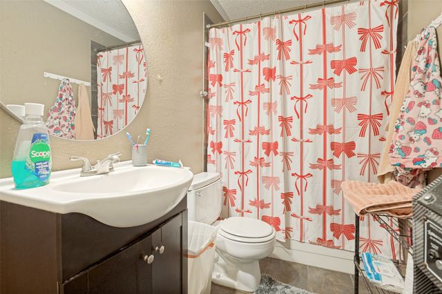 1325 Abbott Drive, Irving, TX 75060