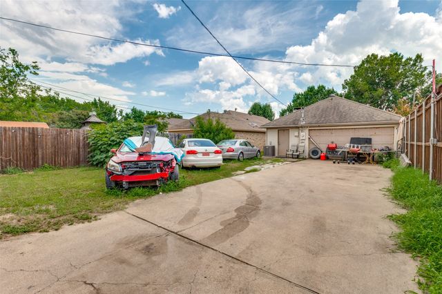 1325 Abbott Drive, Irving, TX 75060