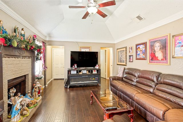 1325 Abbott Drive, Irving, TX 75060