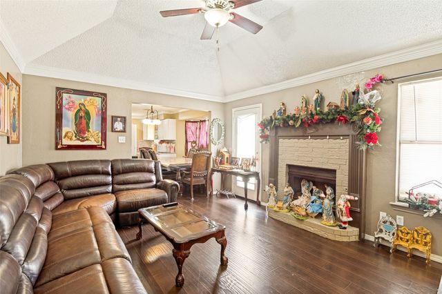 1325 Abbott Drive, Irving, TX 75060
