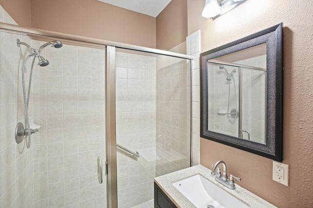 1606 Sunderland Drive, Sugar Land, TX 77479