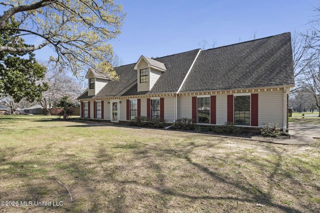 2915 Barrett Drive, Southaven, MS 38672