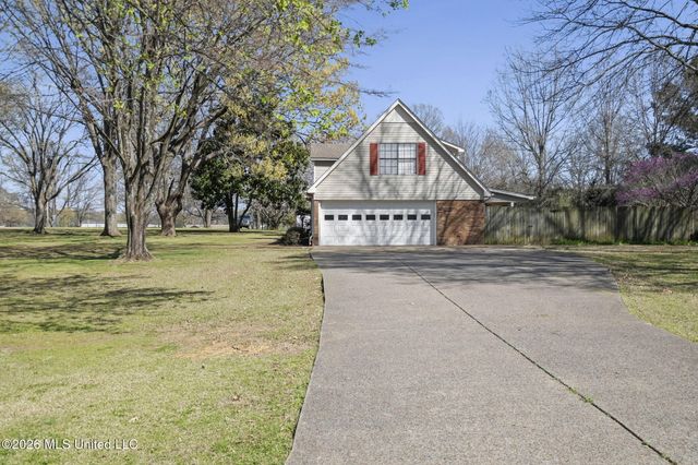 2915 Barrett Drive, Southaven, MS 38672