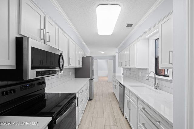 2915 Barrett Drive, Southaven, MS 38672