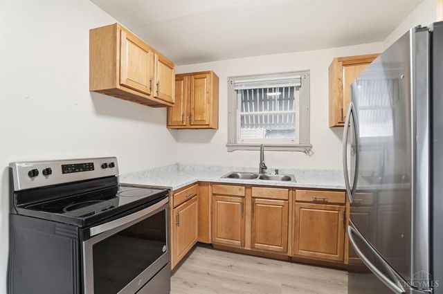 6644 Murray Avenue, Cincinnati, OH 45227
