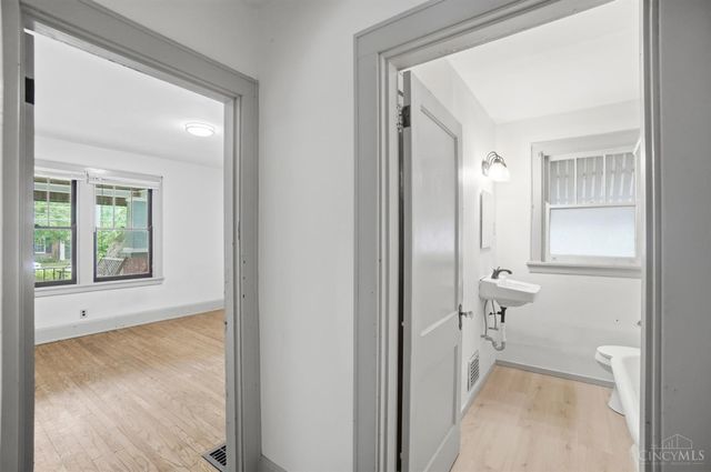 6644 Murray Avenue, Cincinnati, OH 45227