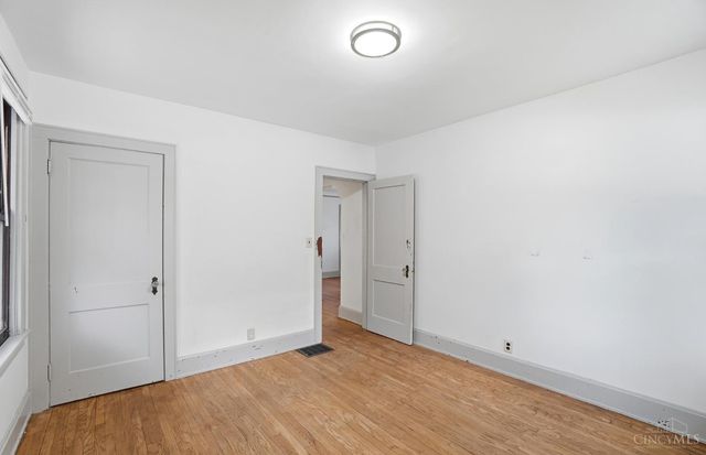 6644 Murray Avenue, Cincinnati, OH 45227