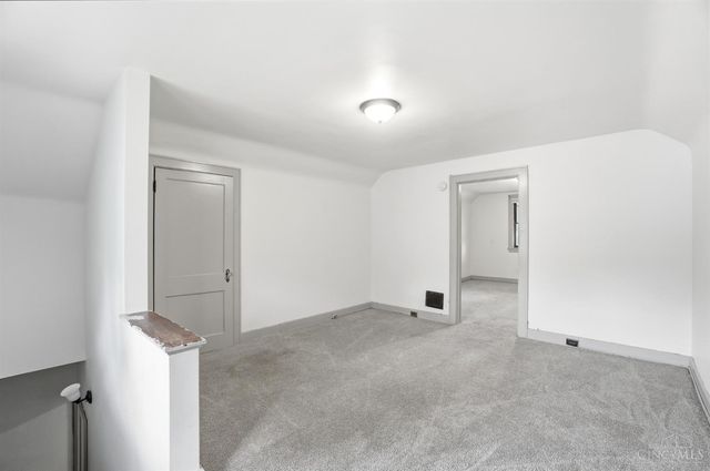 6644 Murray Avenue, Cincinnati, OH 45227