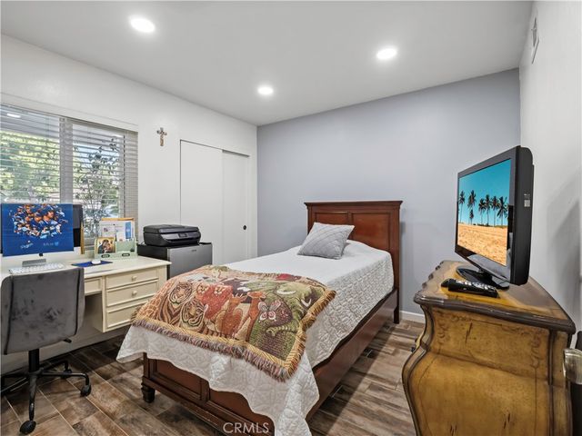 16610 Shinedale Drive, Canyon Country, CA 91387