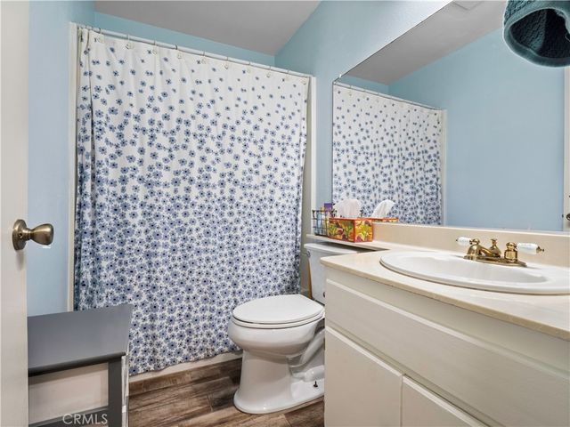 16610 Shinedale Drive, Canyon Country, CA 91387
