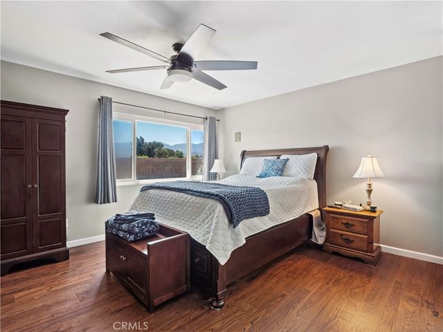16610 Shinedale Drive, Canyon Country, CA 91387