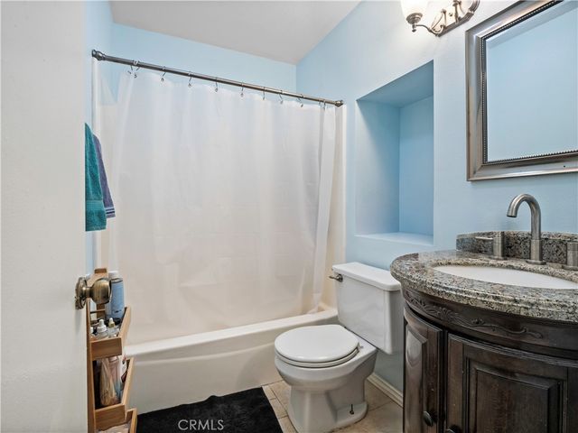 16610 Shinedale Drive, Canyon Country, CA 91387