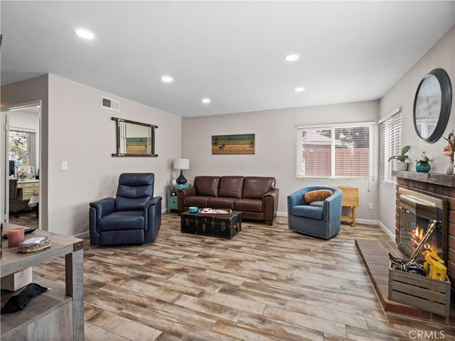 16610 Shinedale Drive, Canyon Country, CA 91387