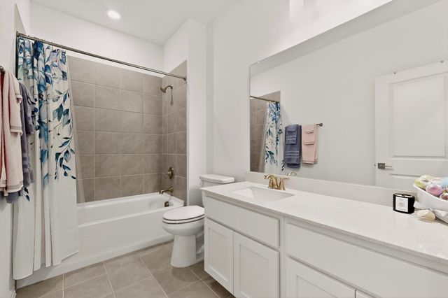 7539 Edgeware Road, Dallas, TX 75228