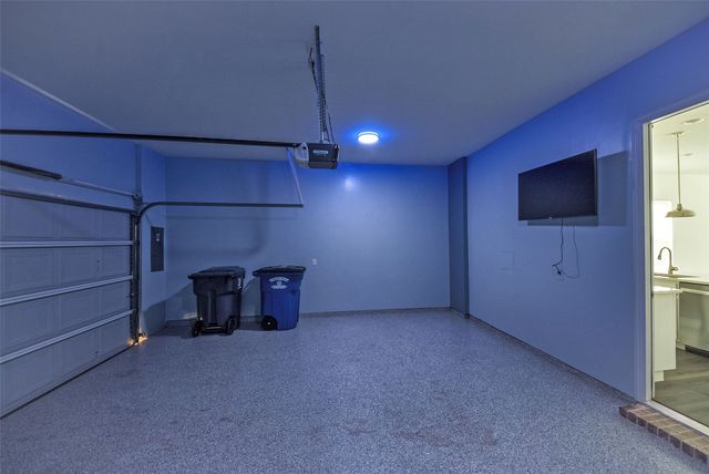 7539 Edgeware Road, Dallas, TX 75228
