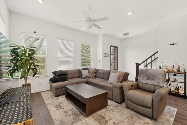 7539 Edgeware Road, Dallas, TX 75228