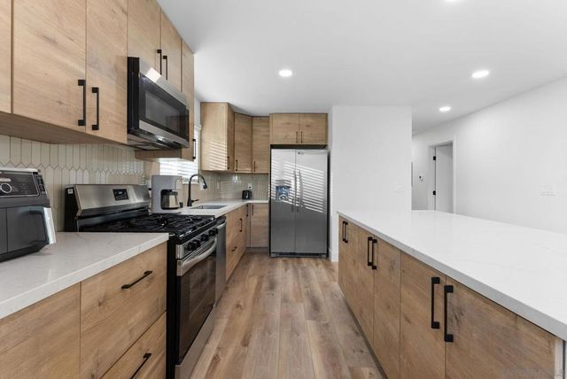 4921 23 Gary St, San Diego, CA 92115