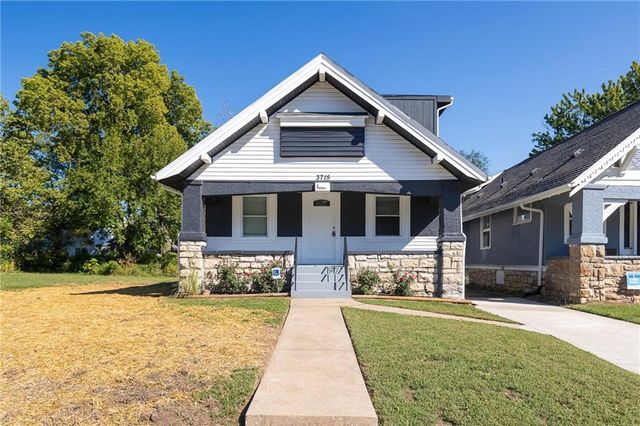 3715 College Avenue, Kansas City, MO 64128
