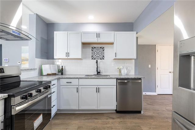 3715 College Avenue, Kansas City, MO 64128