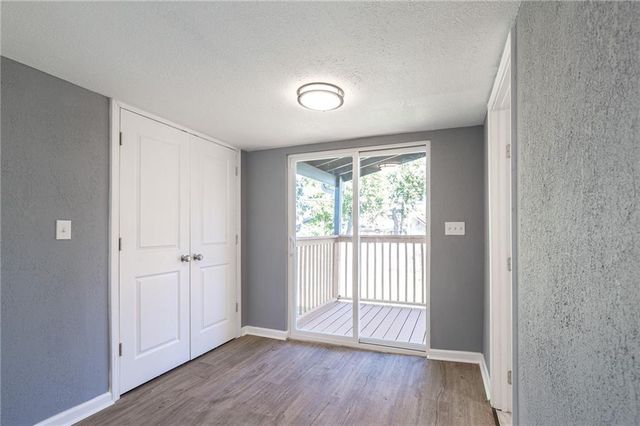 3715 College Avenue, Kansas City, MO 64128