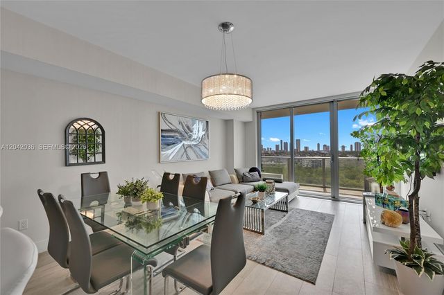 16385 Biscayne Blvd 1020, North Miami Beach, FL 33160