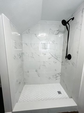 166 Leicester St, Auburn, MA 01501