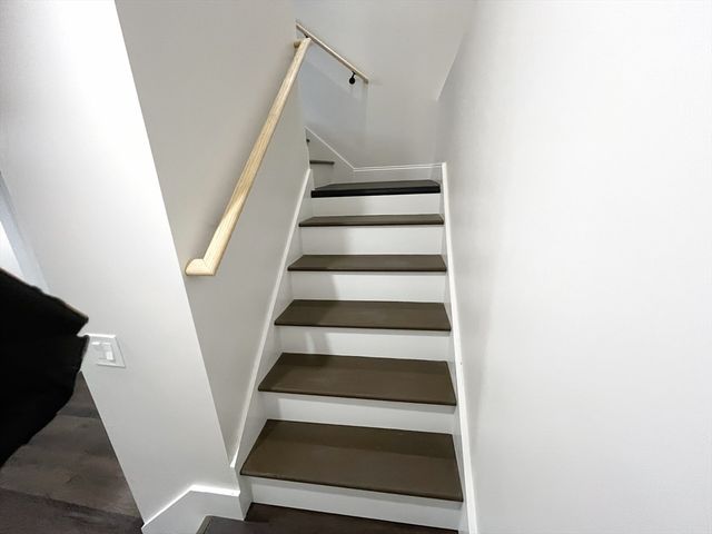 166 Leicester St, Auburn, MA 01501